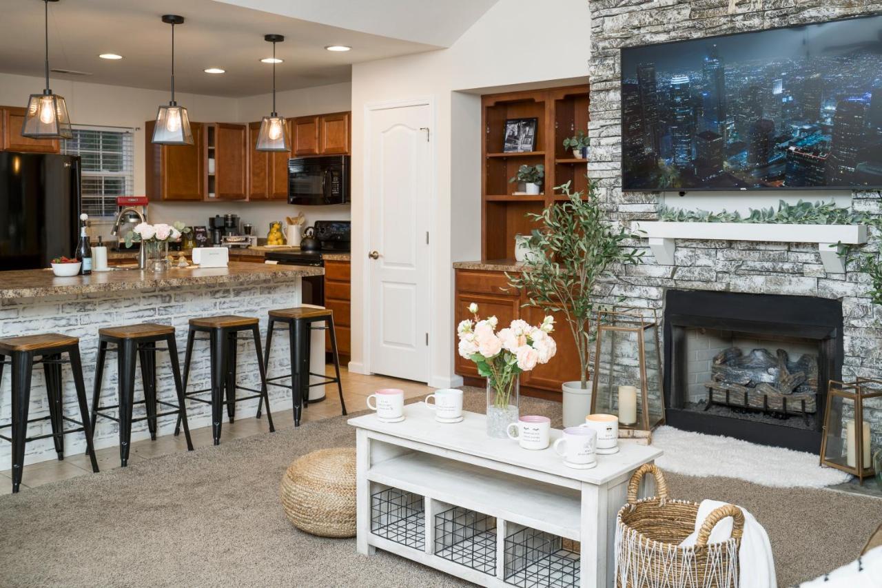 Вилла Luxe Quiet Townhouse W/Parking/Pool/By Dollywood Пиджен-Фордж Экстерьер фото